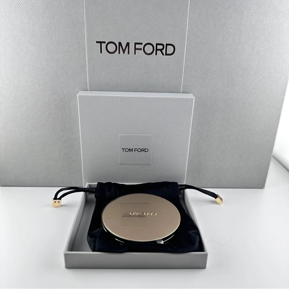 🆕 TOM FORD Elegant Gold Compact Mirror with Velvet Bag & Box